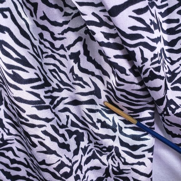 BB Dakota Pajama Set Shirt and Shorts Animal Print Satin Zebra Leopard Sleepwear - Picture 8 of 16